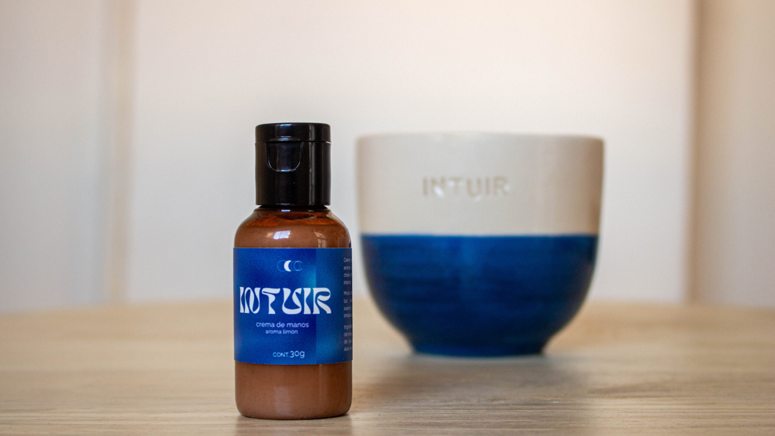 Crema de mano – INTUIR